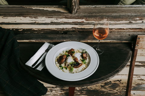 Cliffy's Emporium - Book Restaurant 1