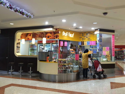 Puffies! - Book Restaurant 0