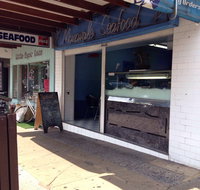 Mona Vale Seafoods - Book Restaurant