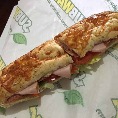 Subway - Bentley - Book Restaurant 0