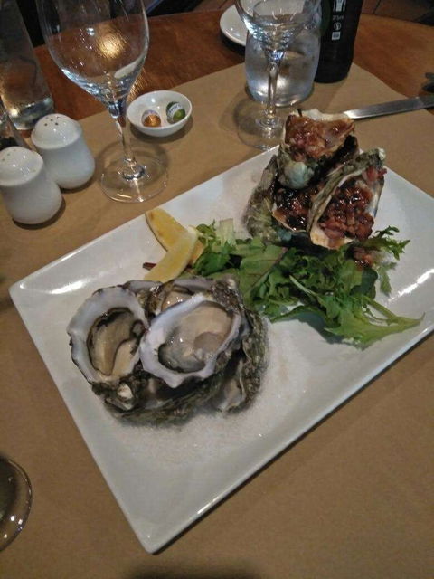 Watersedge - Book Restaurant 0