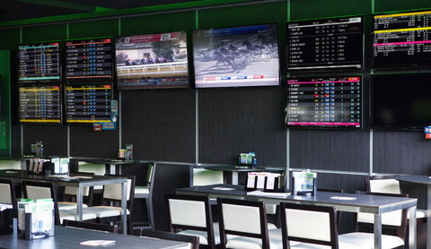 Ferny Grove Tavern - Book Restaurant 0