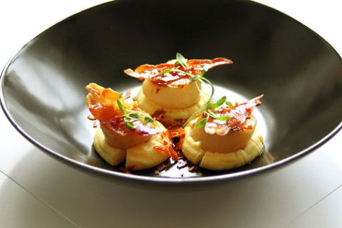 Canvas Eatery - Book Restaurant 0