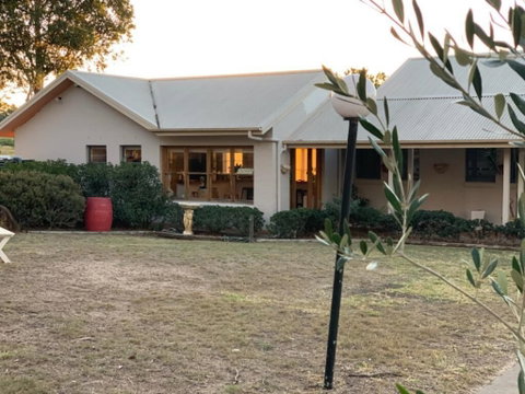 James Estate Wines - Book Restaurant 1