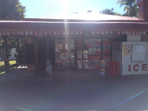 Al's Convenience & Indian Takeaway - Book Restaurant 0