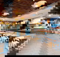 Oceans Bar - Narrabeen Sands Hotel - Book Restaurant