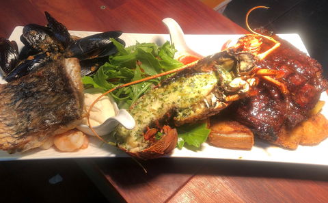 HarbourView Restaurant And Bar - Book Restaurant 2