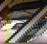 Oaktree Truffles - Book Restaurant