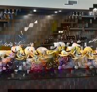 Hunter's Dream - Book Restaurant