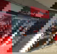 Pizza Hut - Book Restaurant