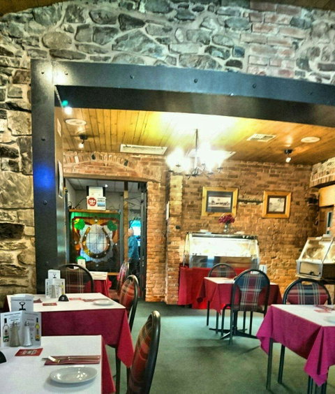 The Commercial Hotel - Book Restaurant 0