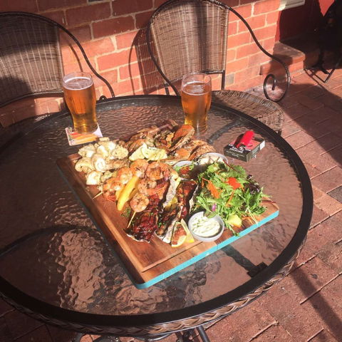 Dwellingup Hotel - Book Restaurant 0