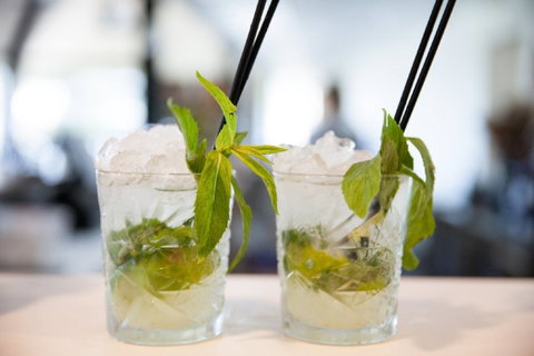 Hunters Quarter - Book Restaurant 2