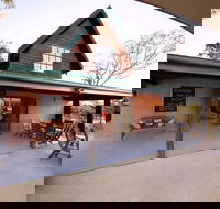 Petersons Wines on Broke Road - Book Restaurant