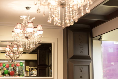 Selene's Chocolate Bar - Box Hill - Book Restaurant 0