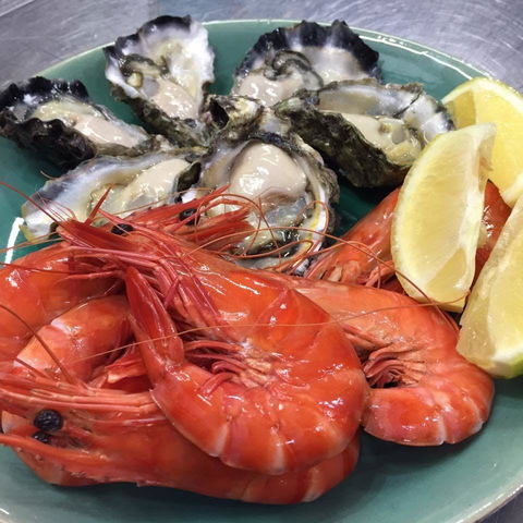 Kirribilli Seafoods - Book Restaurant 0