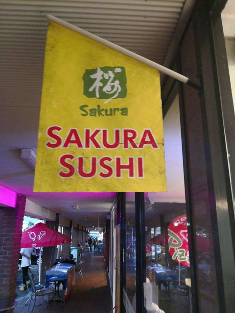 Sakura - Book Restaurant 0