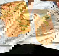 The Rose Cafe - Book Restaurant