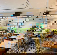 Bay Central Tavern - Book Restaurant