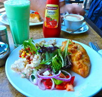 Omega 3 Seafood - Book Restaurant