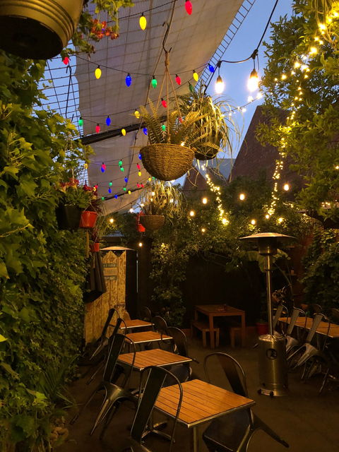 Saigon Allee - Book Restaurant 0