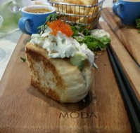 Gyoza Gyoza - Book Restaurant