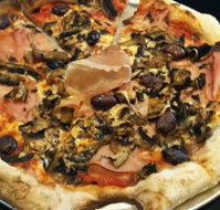 Uno Caffe  Pizzeria - Book Restaurant