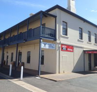 Terminus Hotel - Book Restaurant