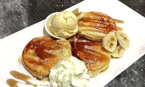 Daily Bean Cafe - Book Restaurant 15