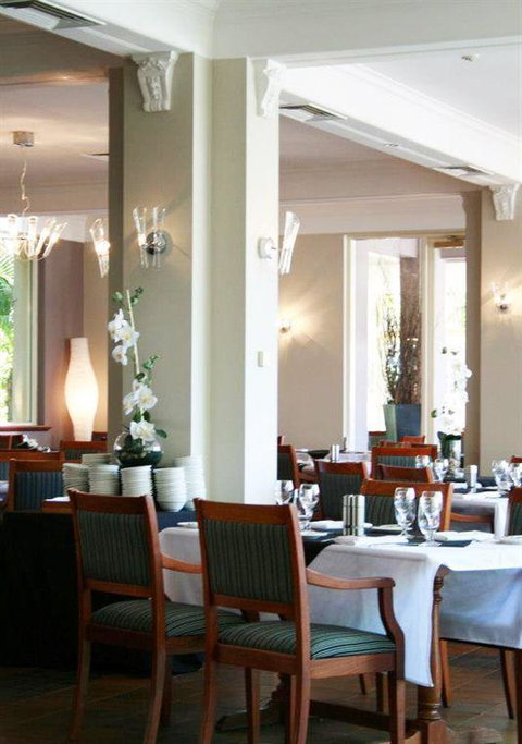 Jayliano's - Book Restaurant 12