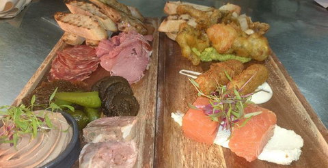 Jayliano's - Book Restaurant 20