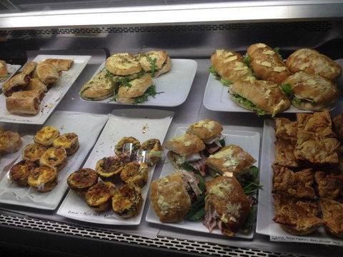 La Botiga - Book Restaurant 0