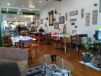 Cafe 195