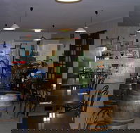 Froggy's Bistro - Book Restaurant