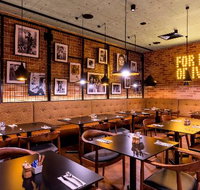 Ivy  Jack - Book Restaurant