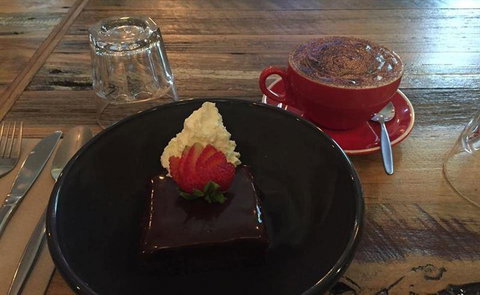 Rockpools Cafe Bar & Function Centre - Book Restaurant 0