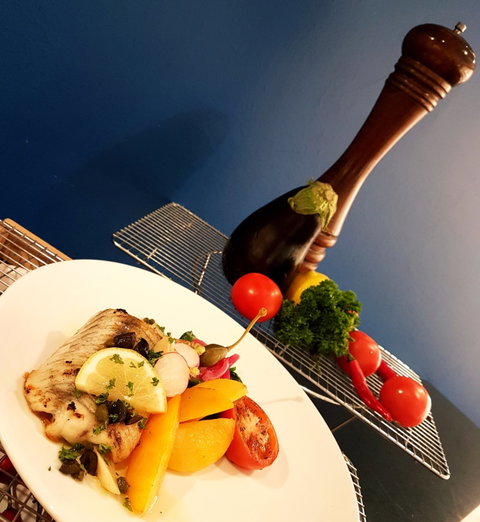 Aqua Restaurant & Bar - Book Restaurant 4