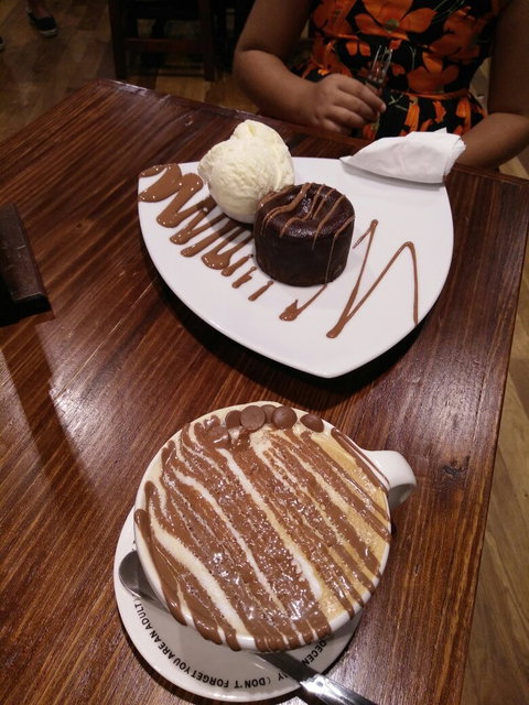 Max Brenner - Book Restaurant 8