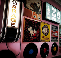 Happy Days Diner - Book Restaurant