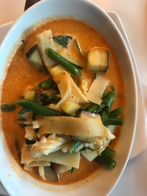 Nine Elephants - Book Restaurant 3