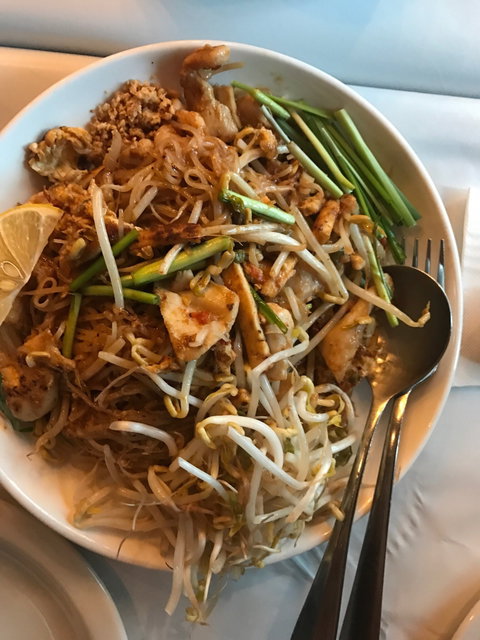 Nine Elephants - Book Restaurant 6
