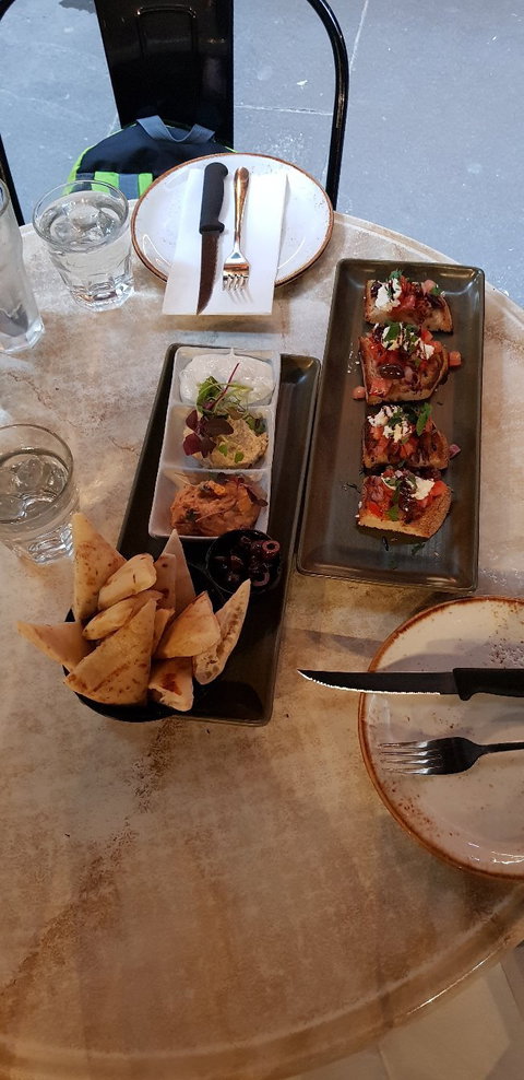 The Quarter - Book Restaurant 6