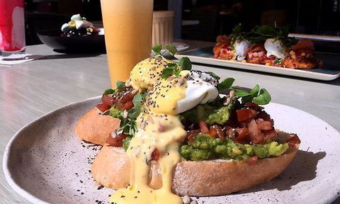 Three Monkeys Coffee & Tea House - Book Restaurant 5