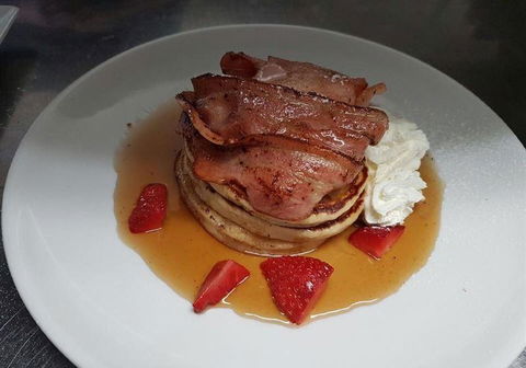 Nerang Thai Restaurant - Book Restaurant 4