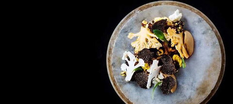 Qualia - Book Restaurant 0