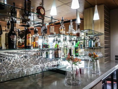 Cicada Lodge - Book Restaurant 0