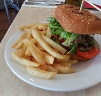 The Bell Bar And Bistro - Book Restaurant