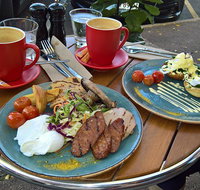 Yogi's Way - Book Restaurant