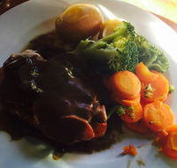Richmond Arms - Book Restaurant