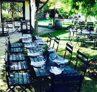 Stone  Barrow - Book Restaurant